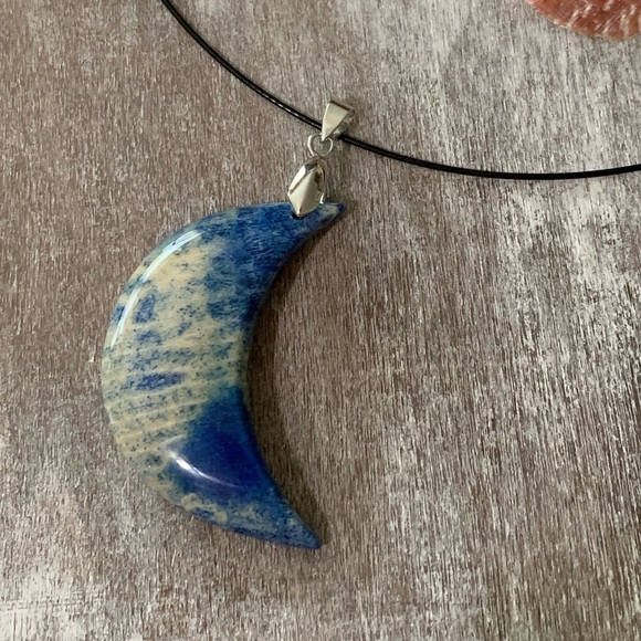 Blue Chrysanthemum Coral Fossil Half-Moon Pendant Necklace – One of a Kind - Picture 3 of 7